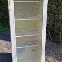 Üvegajtós Italhűtő Sőrhűtő